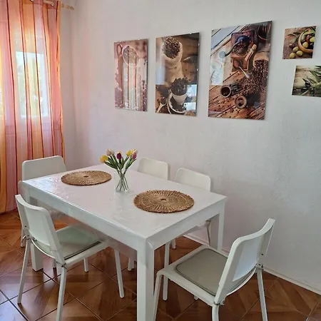 Apartment Anchi Zadar